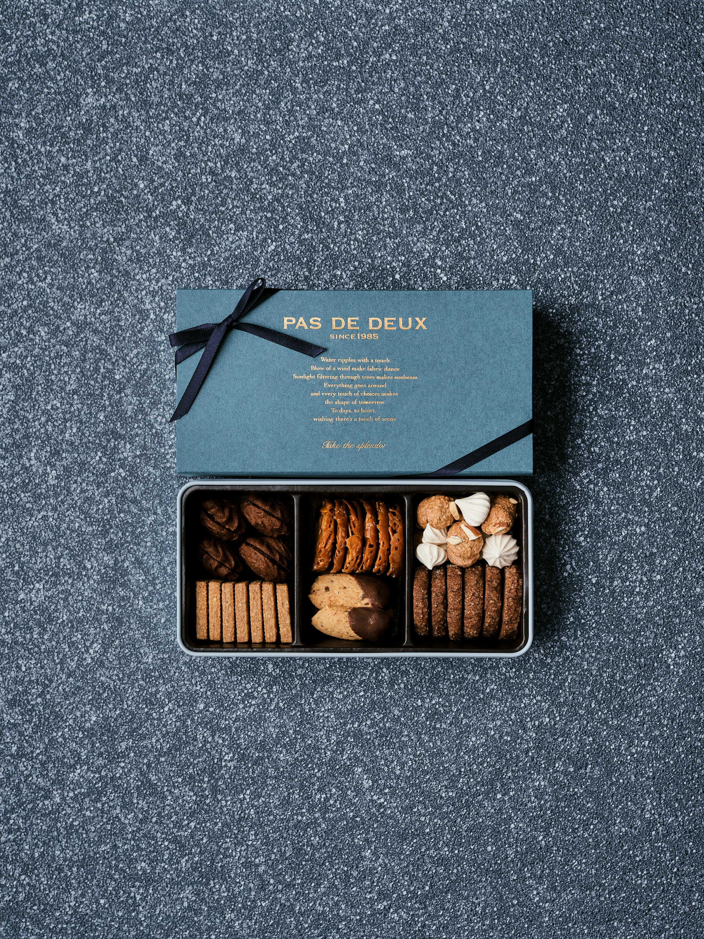 【配送】2026バレンタイン限定｜バレンタイン クッキー缶